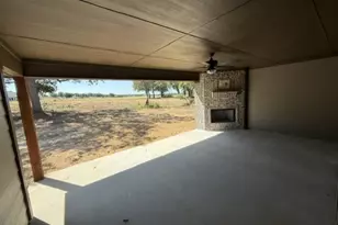 2032 Camden Ln, Springtown, TX 76082 - Photo 21