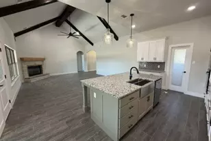 2032 Camden Ln, Springtown, TX 76082 - Photo 9