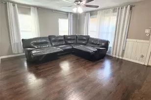 100 Brandies St, Fort Worth, TX 76111 - Photo 17