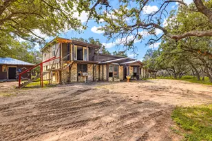 339 Shady Oaks Dr, Floresville, TX 78114 - Photo 3