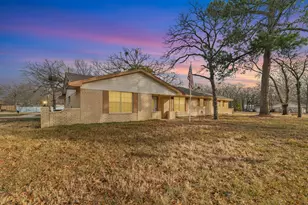 402 Baseline Rd, Krugerville, TX 76227 - Photo 1