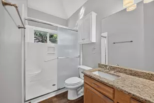 2136 Arbor Creek Dr, Carrollton, TX 75010 - Photo 27