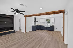 1004 Parker St, Fort Worth, TX 76112 - Photo 5