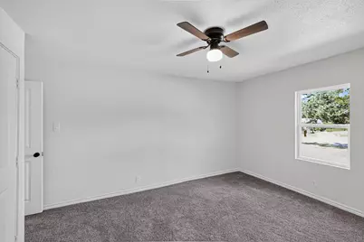 1004 Parker Street, Fort Worth, TX 76112 - Photo 19