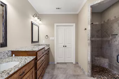 2304 Augustine, Waco, TX 76712 - Photo 21
