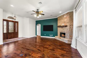 2304 Augustine, Waco, TX 76712 - Photo 9