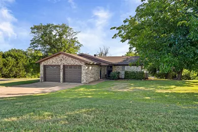 313 Yucca Court, Granbury, TX 76049 - Photo 1