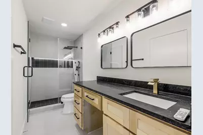 2212 Benbrook Drive, Carrollton, TX 75007 - Photo 23