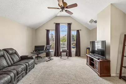 8710 Creekside Drive, Rowlett, TX 75089 - Photo 17