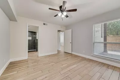 219 W Rochelle Road, Irving, TX 75062 - Photo 15
