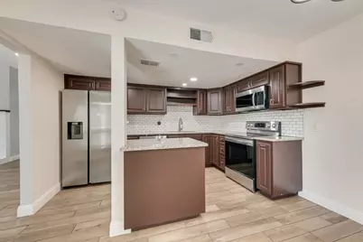 219 W Rochelle Road, Irving, TX 75062 - Photo 9