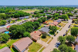 1026 Santa Fe Trail, Grand Prairie, TX 75052 - Photo 33