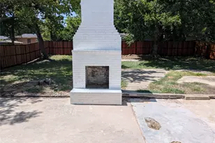 1337 Adelaide Dr, Dallas, TX 75216 - Photo 9