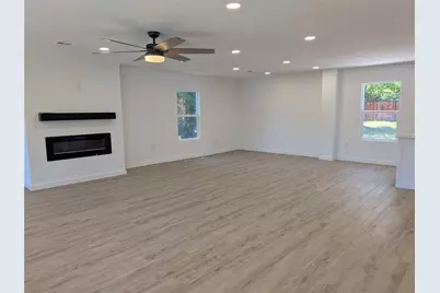 1337 Adelaide Drive, Dallas, TX 75216 - Photo 11