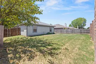 1011 Waterview Dr, Little Elm, TX 75068 - Photo 19