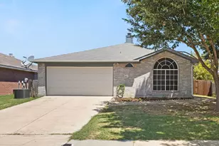 1011 Waterview Dr, Little Elm, TX 75068 - Photo 3