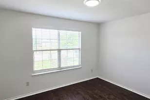 323 Vernon St, Anna, TX 75409 - Photo 9
