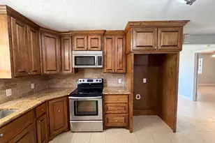 502 Jennings St, Nocona, TX 76255 - Photo 9