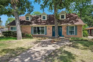 216 Huntingdon Dr, Irving, TX 75061 - Photo 1