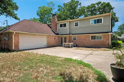 216 Huntingdon Drive, Irving, TX 75061 - Photo 23