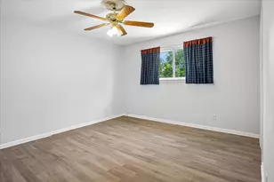 216 Huntingdon Dr, Irving, TX 75061 - Photo 19