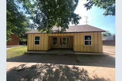 207 Austin Street, Farmersville, TX 75442 - Photo 1
