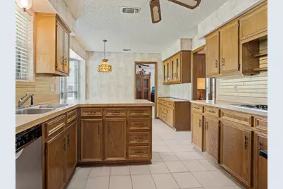 304 Forestcrest Lane, Coppell, TX 75019 - Photo 11