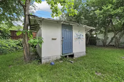 3406 Avon Drive, Denton, TX 76209 - Photo 13