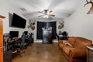 511 E Pecan Tree Rd, Waxahachie, TX 75165 - Photo 25