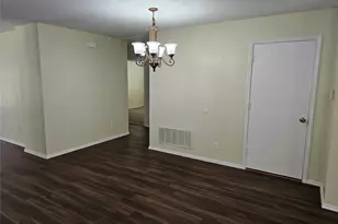 1205 Beeblossom Dr, DeSoto, TX 75115 - Photo 7