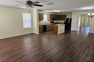 1205 Beeblossom Dr, DeSoto, TX 75115 - Photo 5