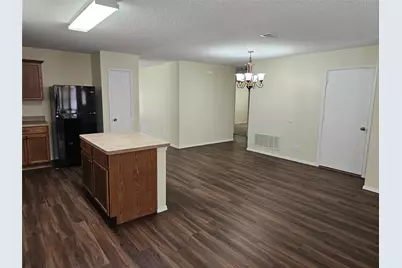 1205 Beeblossom Drive, DeSoto, TX 75115 - Photo 3