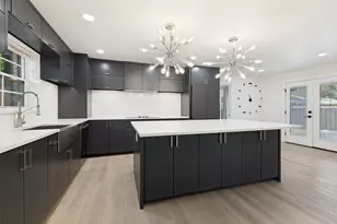 7219 E Mockingbird Ln, Dallas, TX 75214 - Photo 5