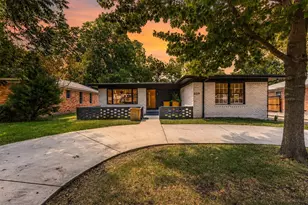 7219 E Mockingbird Ln, Dallas, TX 75214 - Photo 1