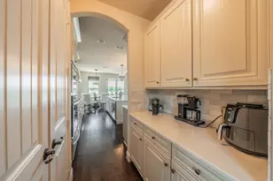1233 Clearwater Dr, Frisco, TX 75036 - Photo 11