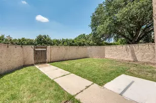 1870 Amber Ln, Carrollton, TX 75007 - Photo 25