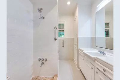 10715 Royal Springs Drive, Dallas, TX 75229 - Photo 9