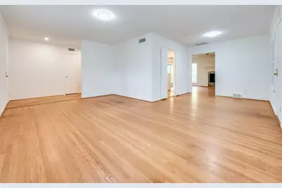 10715 Royal Springs Drive, Dallas, TX 75229 - Photo 3