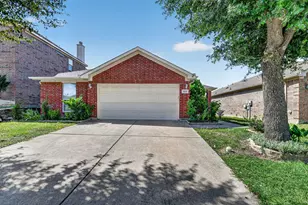 803 E Alexander Ln, Euless, TX 76040 - Photo 1