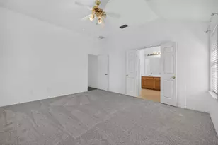 803 E Alexander Ln, Euless, TX 76040 - Photo 25