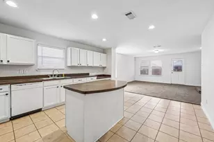 8832 Elk Creek Ln, Fort Worth, TX 76123 - Photo 9
