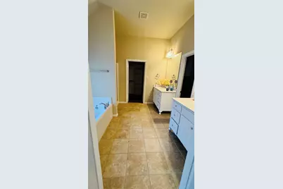 8105 Winter Falls Trail, Fort Worth, TX 76053 - Photo 5