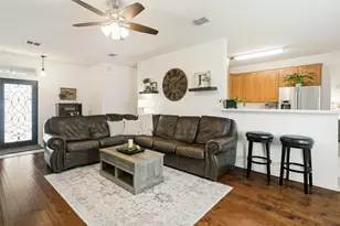 1630 Branch Creek Dr, Allen, TX 75002 - Photo 3