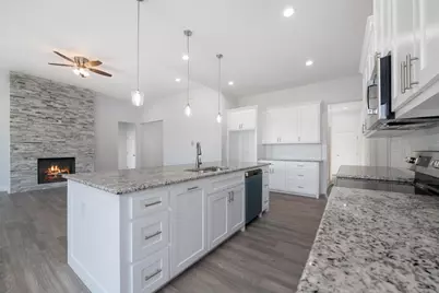 13027 Eagles Nest Drive, Whitney, TX 76692 - Photo 9