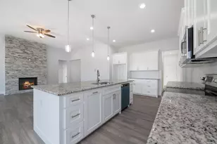 13027 Eagles Nest Dr, Whitney, TX 76692 - Photo 9