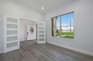 13027 Eagles Nest Dr, Whitney, TX 76692 - Photo 3