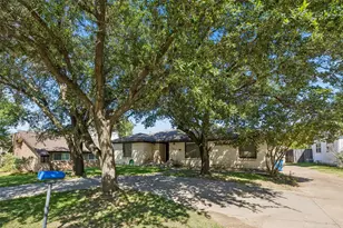 8011 Eagle Trail, Dallas, TX 75238 - Photo 3