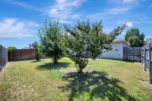 3909 Long Hollow Rd, Fort Worth, TX 76262 - Photo 19