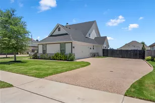 10112 Braided Briar Ln, Waco, TX 76712 - Photo 3