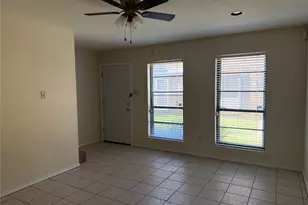 1294 Speight Ave, Waco, TX 76706 - Photo 5